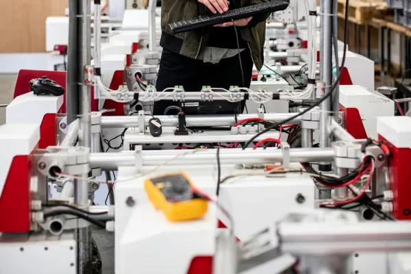 HOME photo 1581092334651 ddf26d9a09d0 1